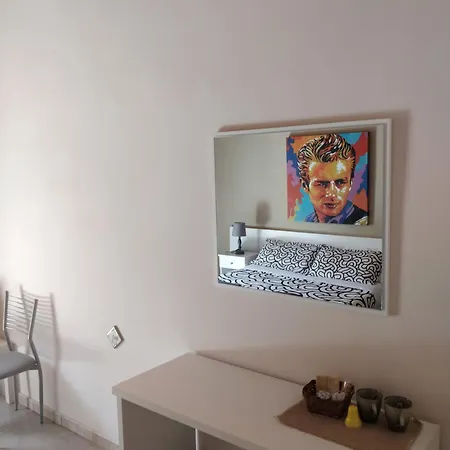 Πανσιόν Kalos Αγκριτζέντο