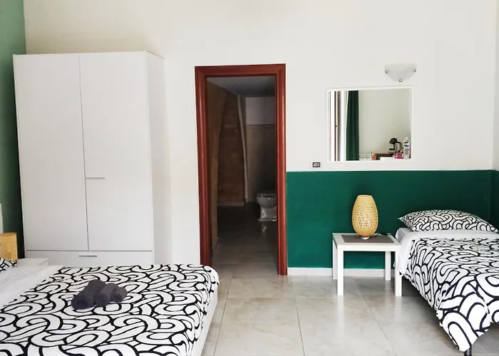 Kalos Casa de hóspedes 3*