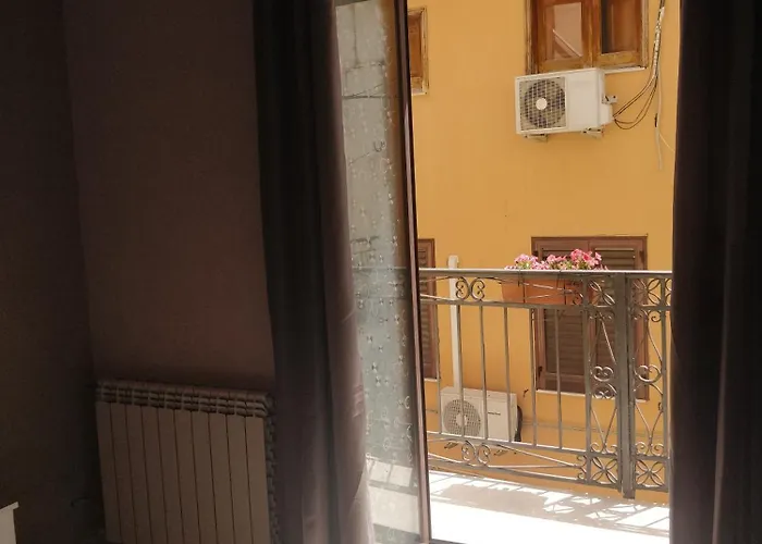 Kalos Casa de hóspedes 3*